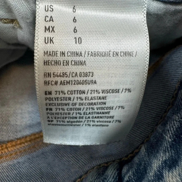 American Eagle Women’s Jean Shorts Midi with Lace behind Distressing Size 6 - Picture 5 of 8